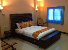 Ruen Kaew Resort