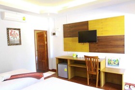 Hug Pua Hotel
