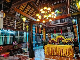 Chiangmai Lanna & Modern Loft Hotel