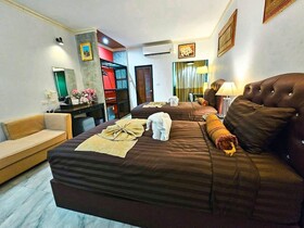 Chiangmai Lanna & Modern Loft Hotel