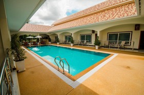 Nok Resort & Hotel