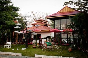 Baan Puang Petch