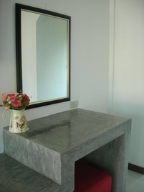 Baan Rim Klong Resort