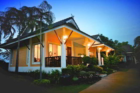 Le Charme Sukhothai Resort