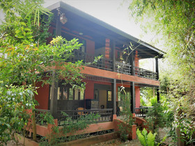 Maison De Sukhothai