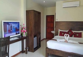 Ruen Narisra Resort