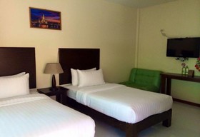 Ruen Narisra Resort