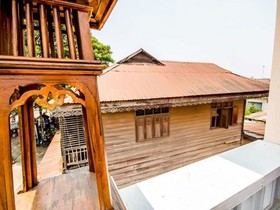 Wake Up at Muang Kao Boutique Hotel