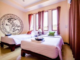 Wake Up at Muang Kao Boutique Hotel