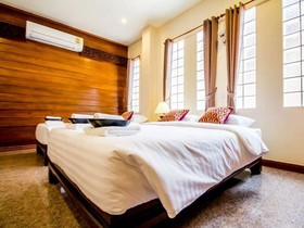 Wake Up at Muang Kao Boutique Hotel