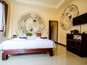 Wake Up at Muang Kao Boutique Hotel