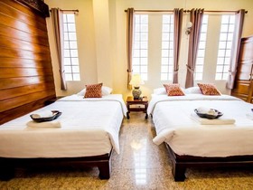 Wake Up at Muang Kao Boutique Hotel