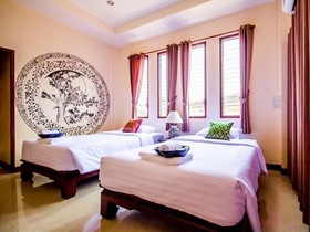 Wake Up at Muang Kao Boutique Hotel