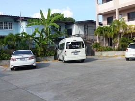 Domethong Residence