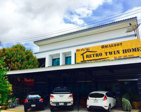 Retro Twin Home At Maesot
