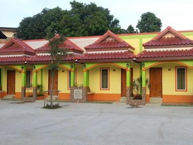 Romruen Resort
