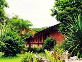 Umphangburi Resort