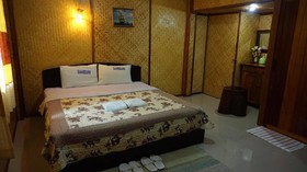 Khunmai Baansuan Resort
