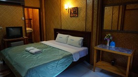 Khunmai Baansuan Resort