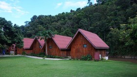 Khunmai Baansuan Resort