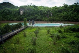 Avatar Miracles Hotel