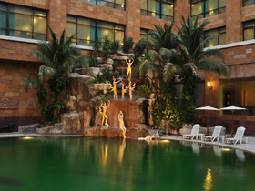 Iyara Park Hotel & Resort