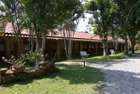 Uthai River Lake Resort