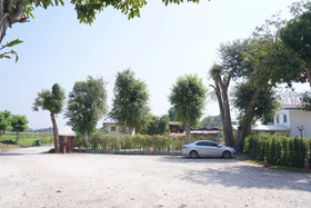 Uthai River Lake Resort