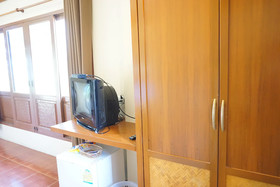 Uthai River Lake Resort
