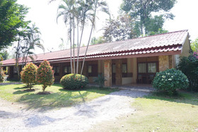 Uthai River Lake Resort