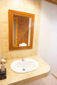 Uthai River Lake Resort