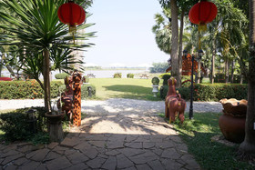 Uthai River Lake Resort