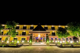 Maladee Hotel