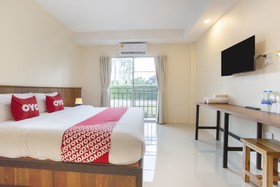 Palm Hug Resort by OYO