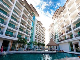 Crystal Palace Pattaya