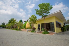 Fruit House