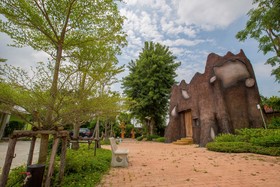 Fruit House
