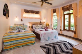 Luxury Holiday Villa Paradise