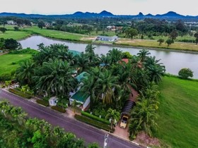 Pattaya YueHu Phoenix Deluxe Villa