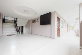 Phensri Apartment by OYO Rooms