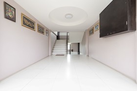 Phensri Apartment by OYO Rooms