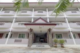 Phensri Apartment by OYO Rooms
