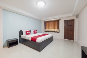 Phensri Apartment by OYO Rooms