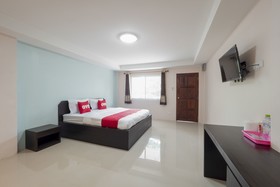 Phensri Apartment by OYO Rooms