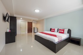 Phensri Apartment by OYO Rooms