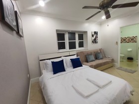Rjay Villa