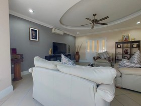 Rjay Villa