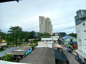 Aree House Poshtel