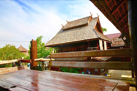 Baanlanna Resort