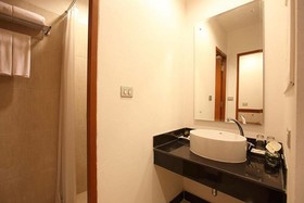 Bangsaen Heritage Hotel